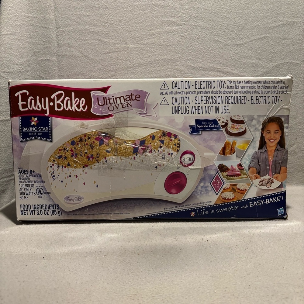 Hasbro Easy Bake Ultimate Oven Baking Star Edition New in open box